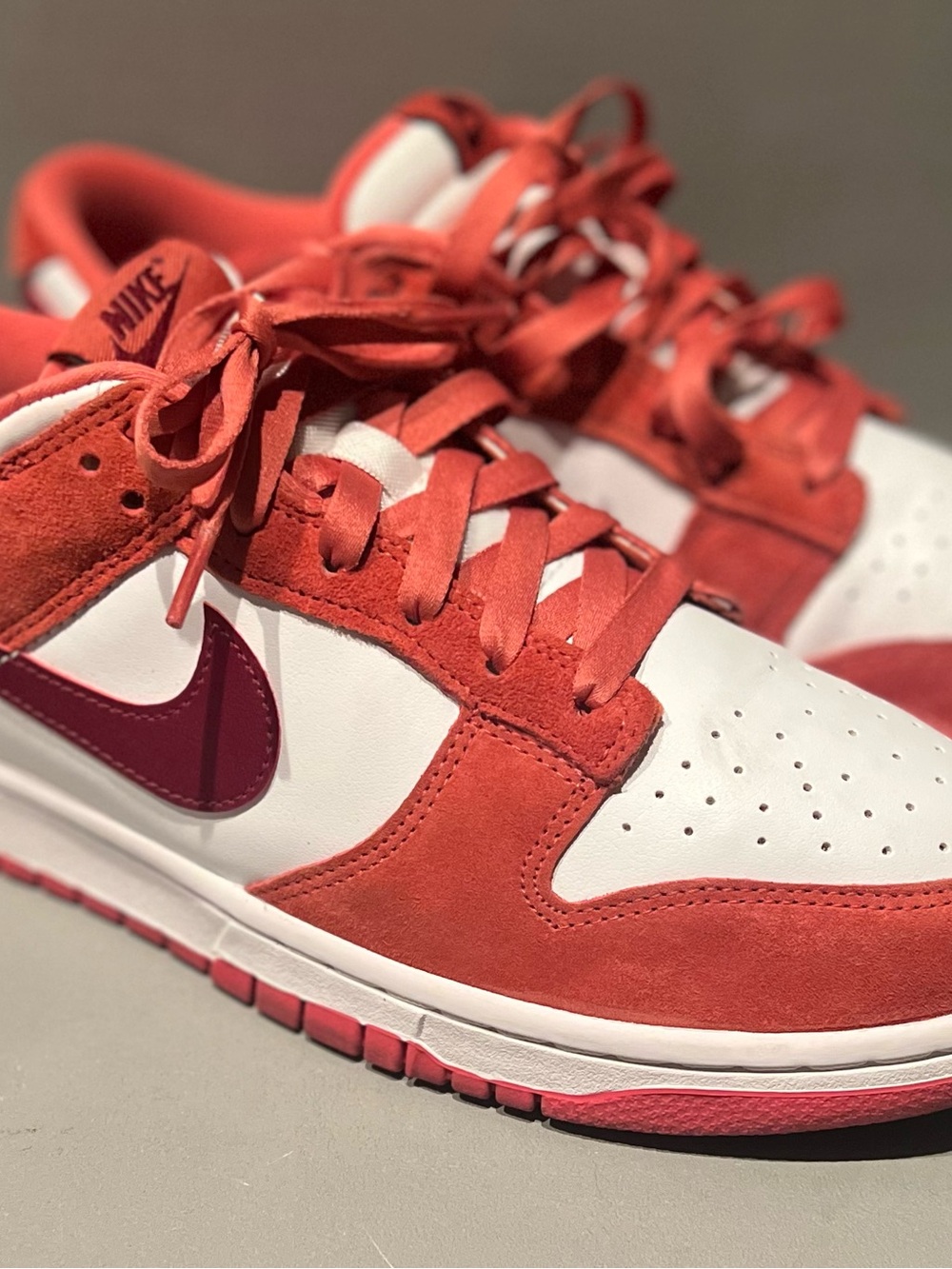 Nike White and Red Low-Top Sneakers - Picture 3 of 7